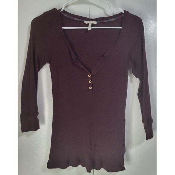 OLD NAVY SZ Small Fitted Rib Knit Henley y2k skater grunge burgundy FLAW - Picture 3 of 10